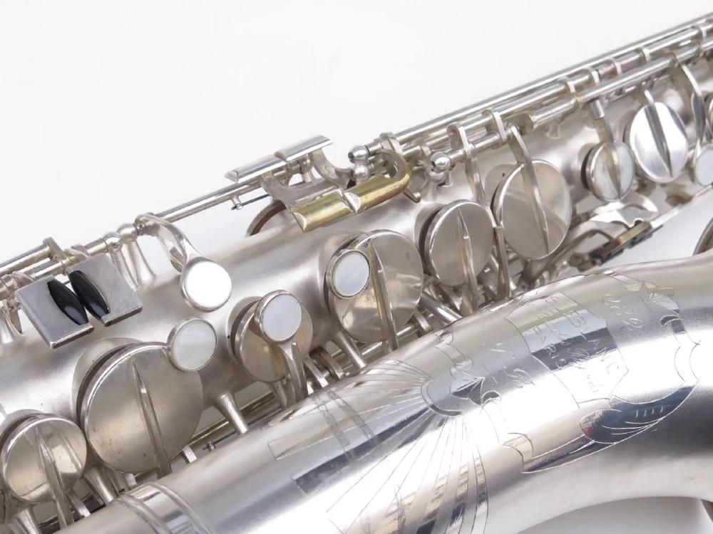 Silver engraved semi-Rationnel — detail